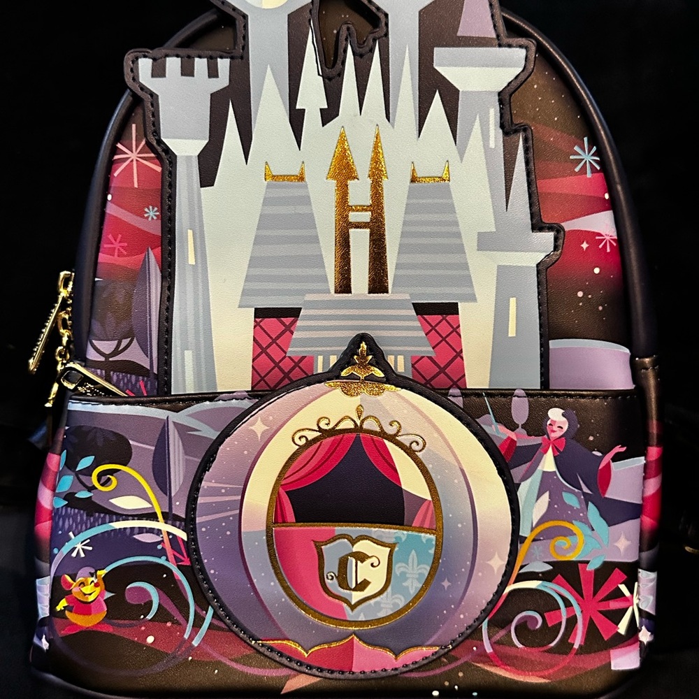BOGO 50% OFF

BNWT Loungefly Cinderella Castle Series